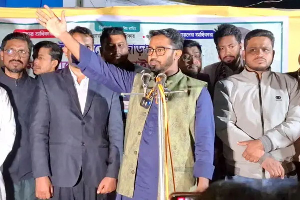 খালেদা জিয়াকে তিলেতিলে মৃ'ত্যুর দিকে ঠেলে দিয়েছে হাসিনা: রাশেদ খাঁন