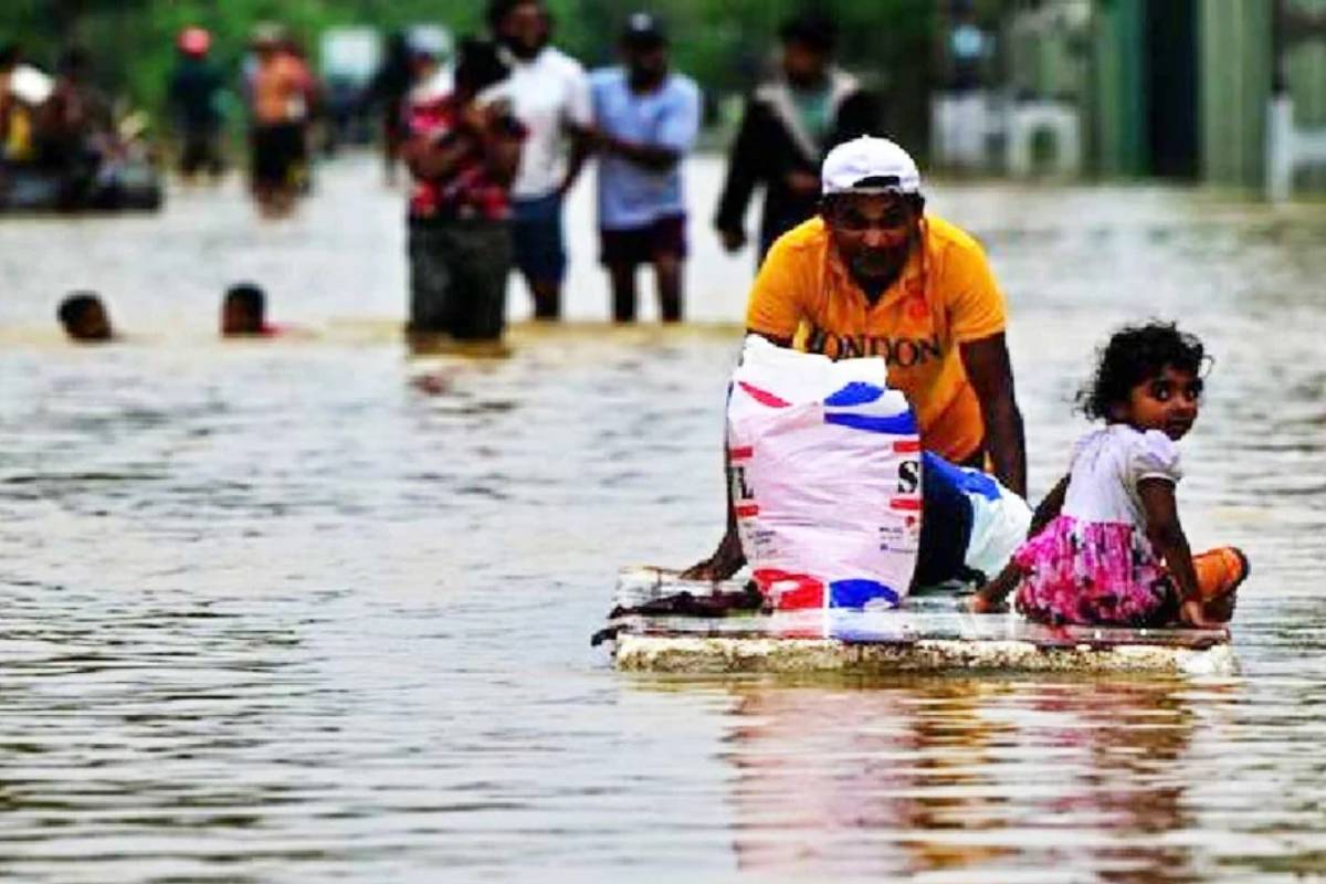 শ্রীলংকায় ঘূর্ণিঝড় ডিটওয়াহ: প্লাবিত লাখো মানুষ, মৃ’ত্যু ২১২