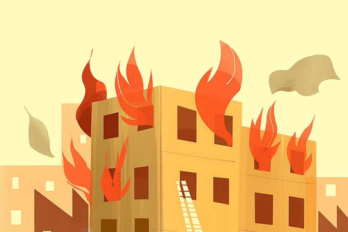 মোহাম্মদপুরে ৬ তলা ভবনে আগুন, নিয়ন্ত্রণে ২ ইউনিট