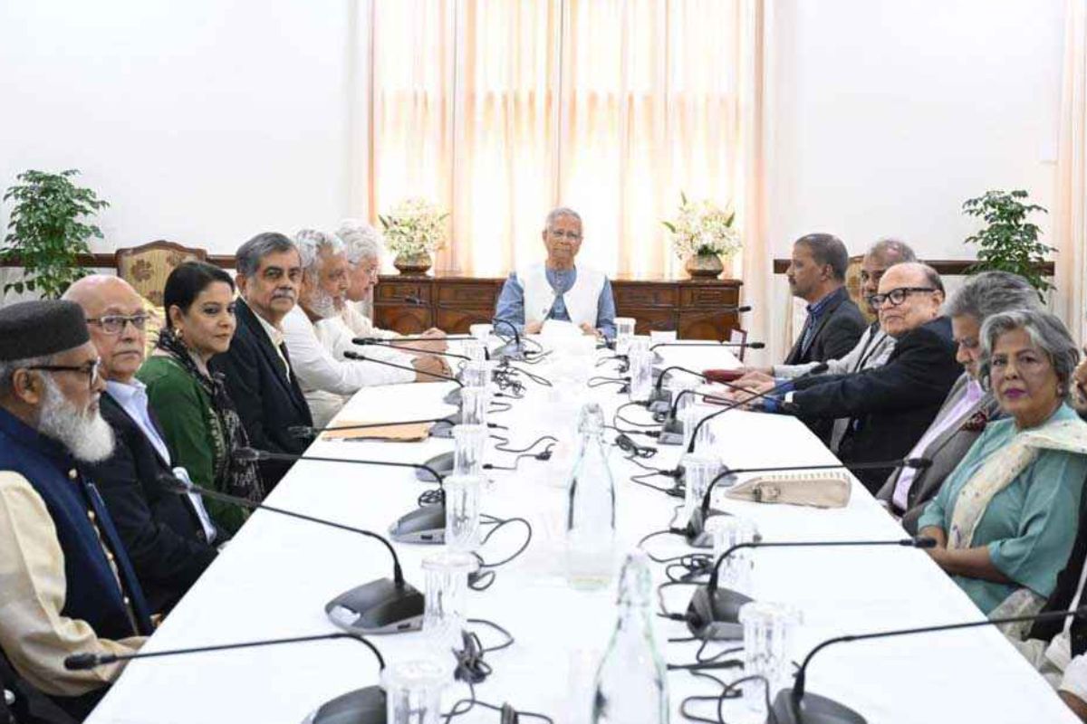 যে কারণে খালেদা জিয়াকে ‘ভিভিআইপি’ ঘোষণা করল সরকার