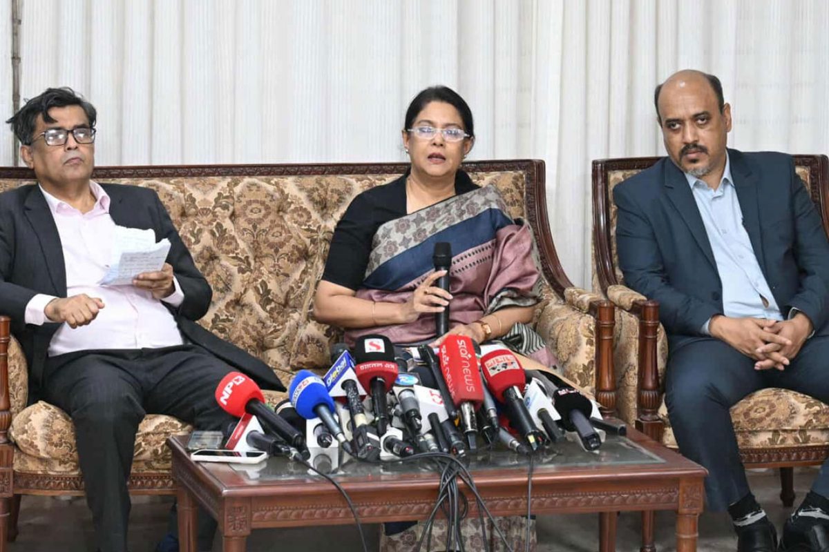 পুলিশ কমিশন অধ্যাদেশ পাস, গণপ্রতিনিধিত্ব আদেশে এলো ২ সংশোধনী