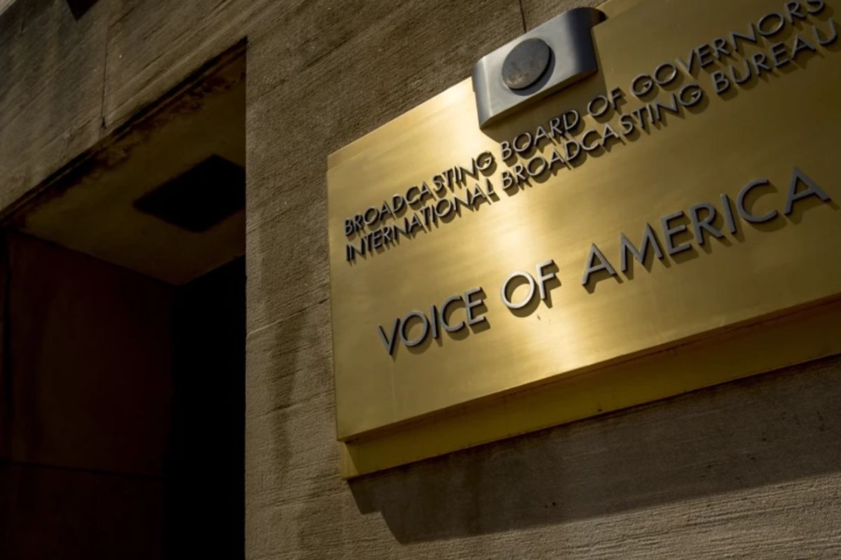 পাকিস্তানসহ যে ৪ দেশে বন্ধ হচ্ছে ভয়েস অব আমেরিকা