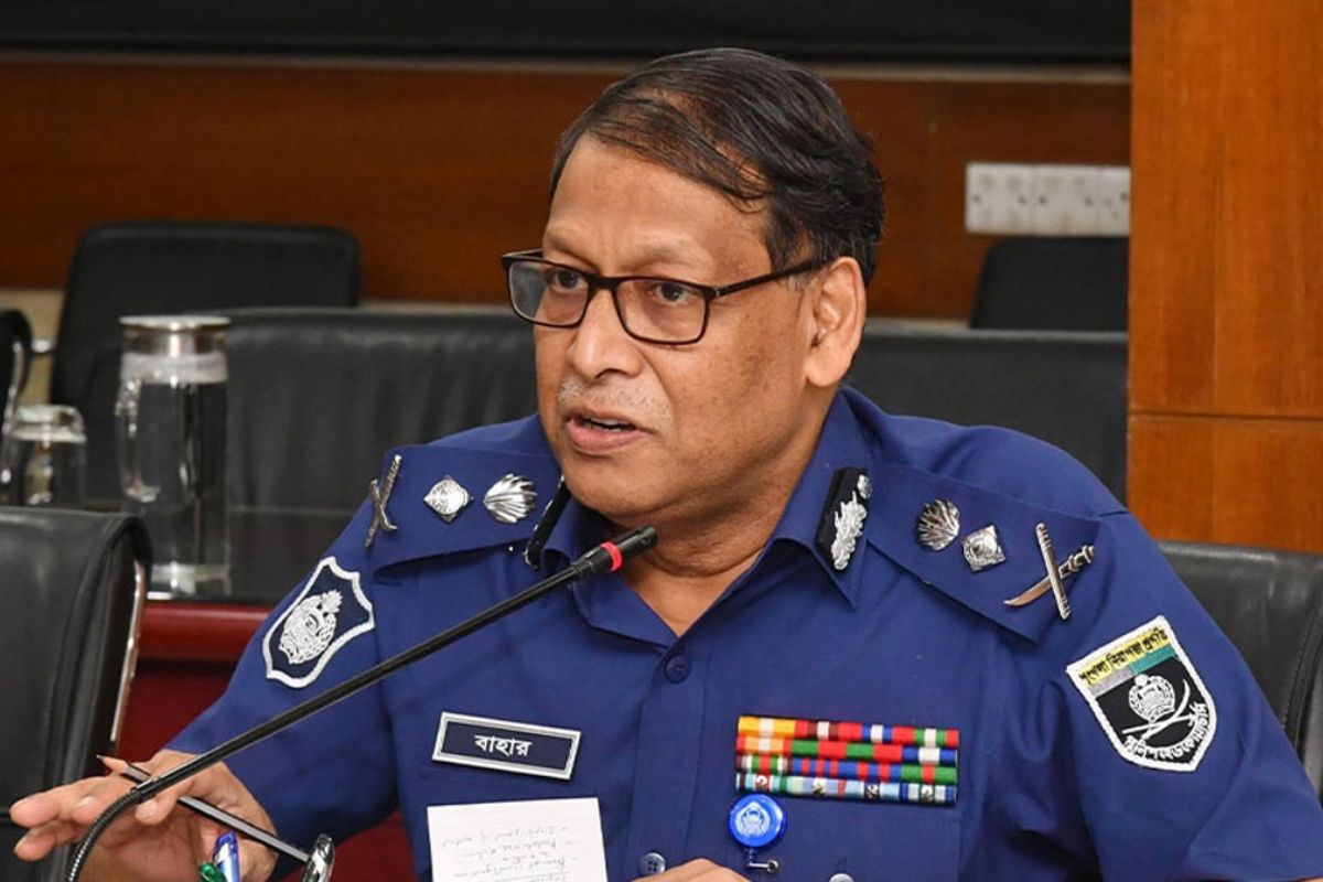 আইজিপিকে বরখাস্ত করতে প্রধান উপদেষ্টাকে চিঠি