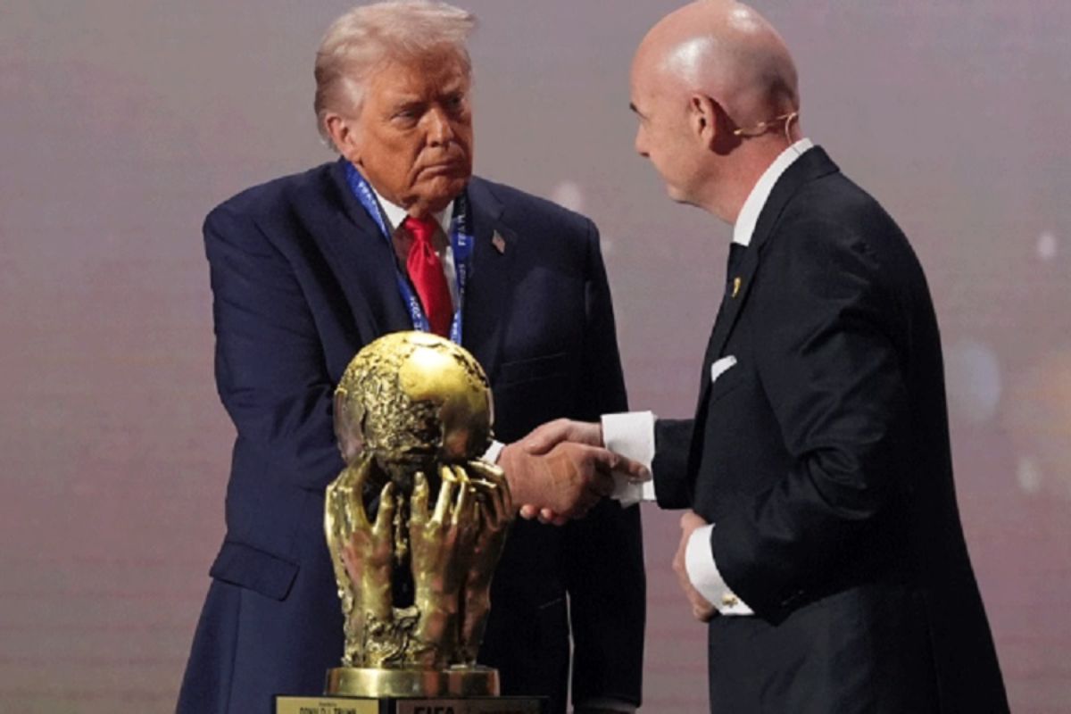 ইতিহাসে প্রথমবার ফিফা ‘শান্তি পুরস্কার’, বিজয়ী ট্রাম্প