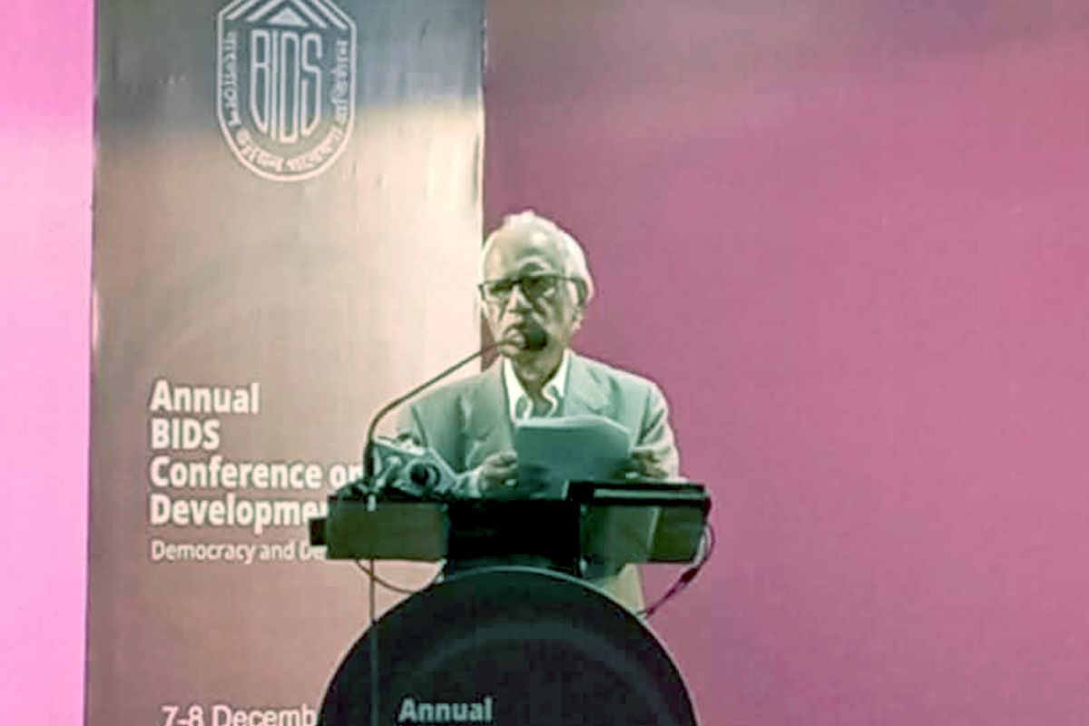 অবৈধ আয়ে চলা রাজনীতি চাঁদাবাজিকে উৎসাহিত করে: পরিকল্পনা উপদেষ্টা