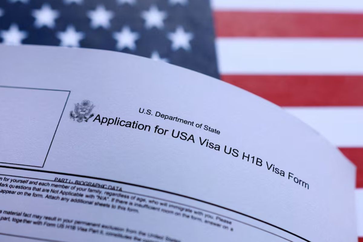 এক বছরে ৮৫ হাজার ভিসা বাতিল করল যুক্তরাষ্ট্র