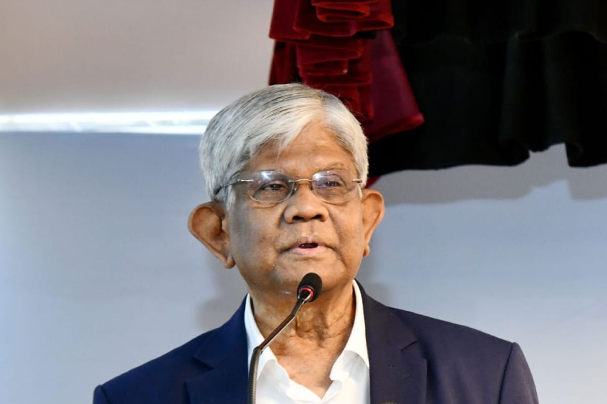 আল্টিমেটামের মধ্যে পে-স্কেল ঘোষণা সম্ভব নয়: অর্থ উপদেষ্টা