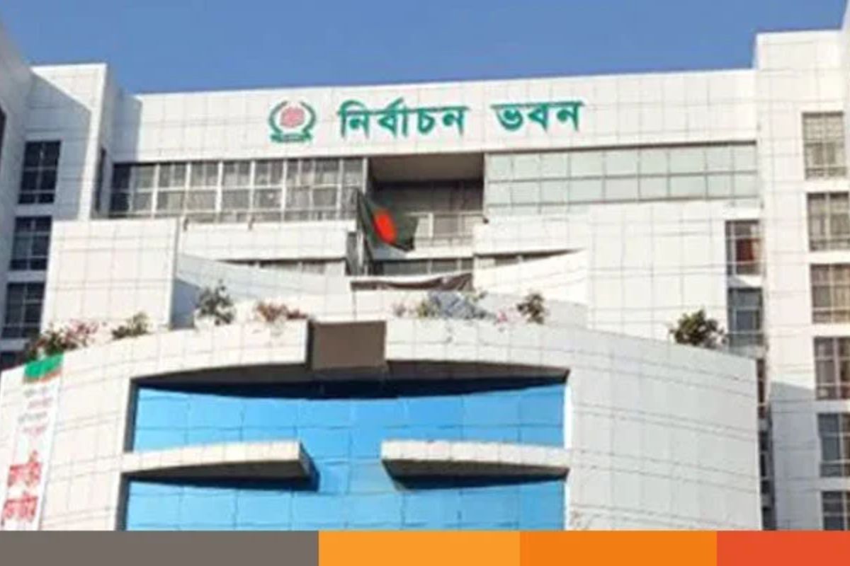 তফসিল ঘোষণা ঘিরে কড়া নিরাপত্তা বলয়ে নির্বাচন ভবন