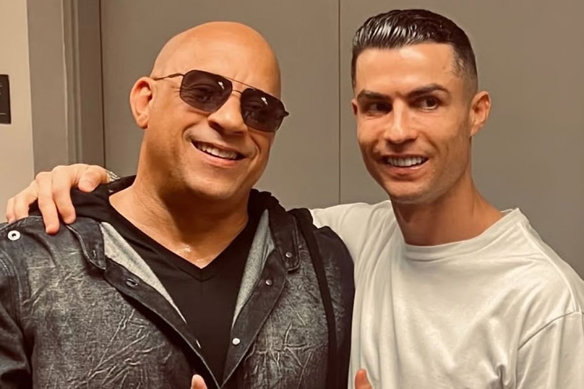 খেলার মাঠ থেকে এবার কি রূপালি পর্দায় রোনালদো?