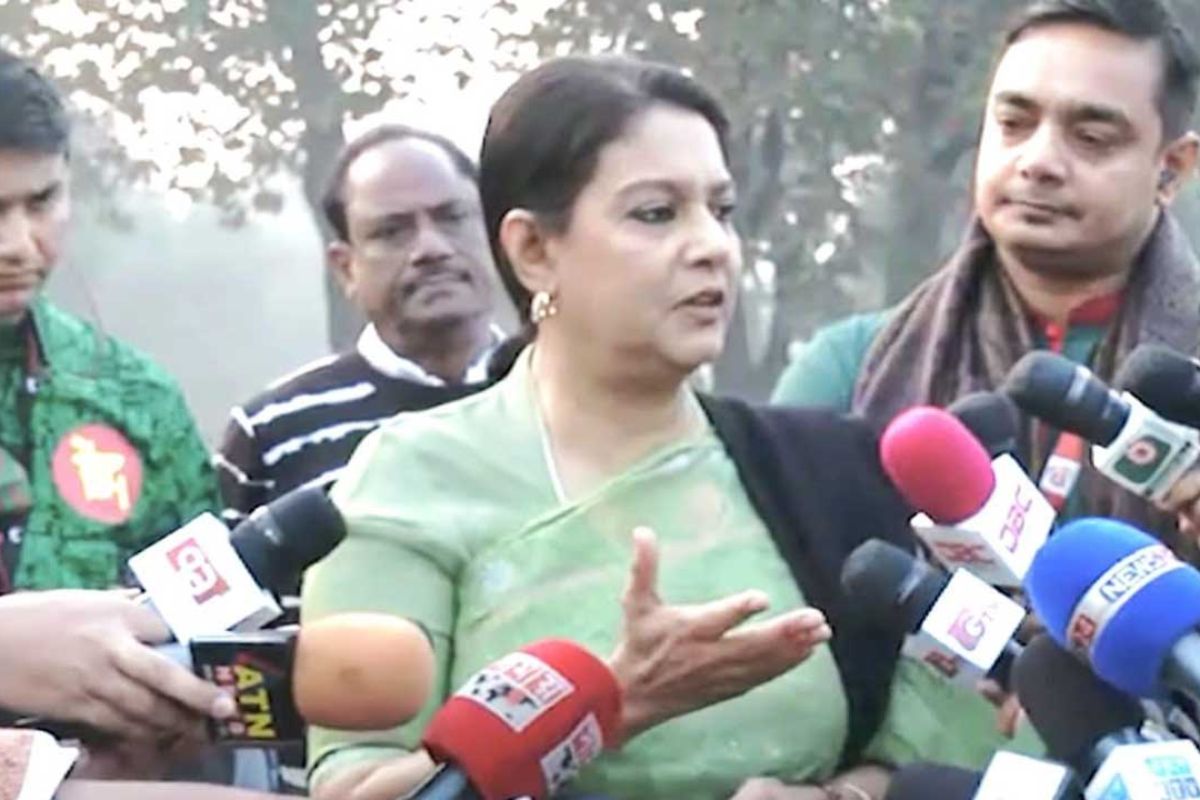 নতুন বাংলাদেশের রাজনীতিতে সহিংসতার কোনো জায়গা নেই: তথ্য উপদেষ্টা