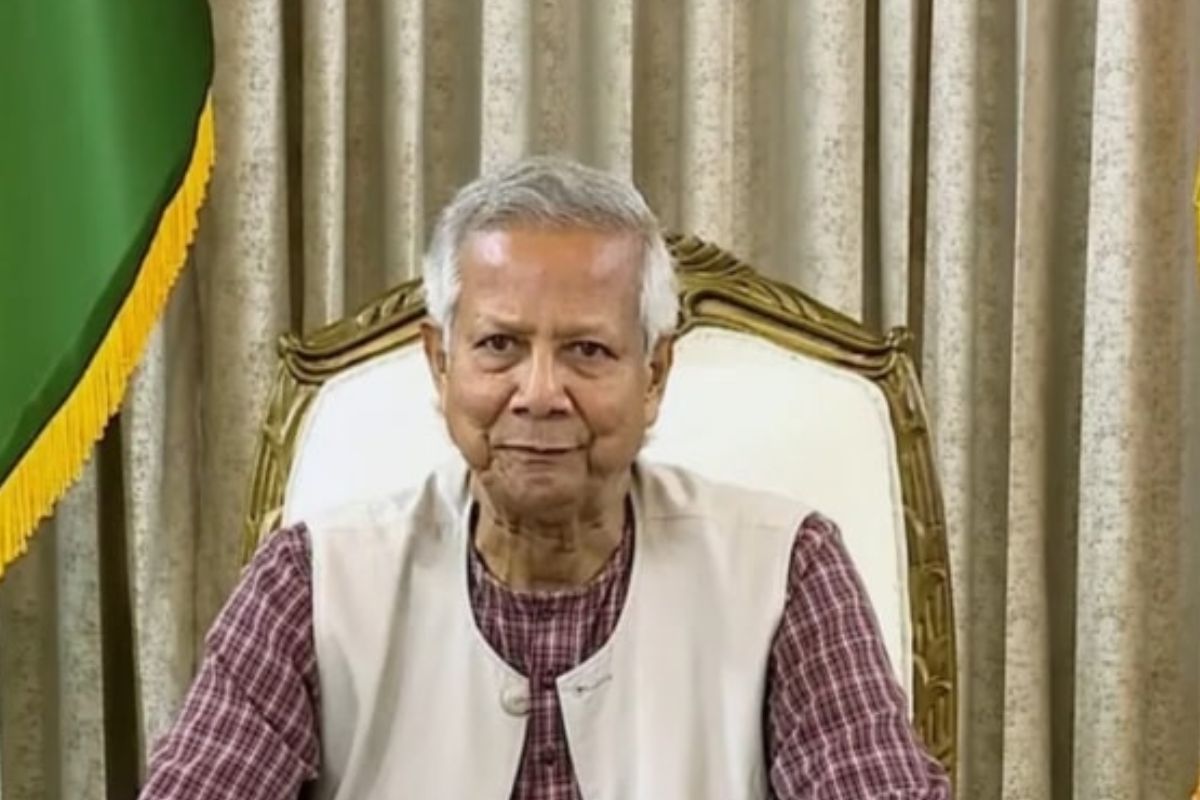 সার্বভৌমত্ব রক্ষায় বিজিবির বীরত্বের প্রশংসা প্রধান উপদেষ্টার