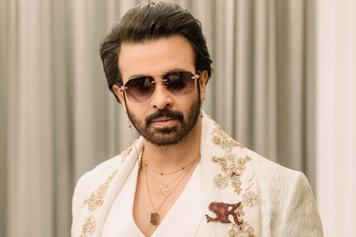 নিজেকে বদলানোর মন্ত্র জানালেন শাকিব খান