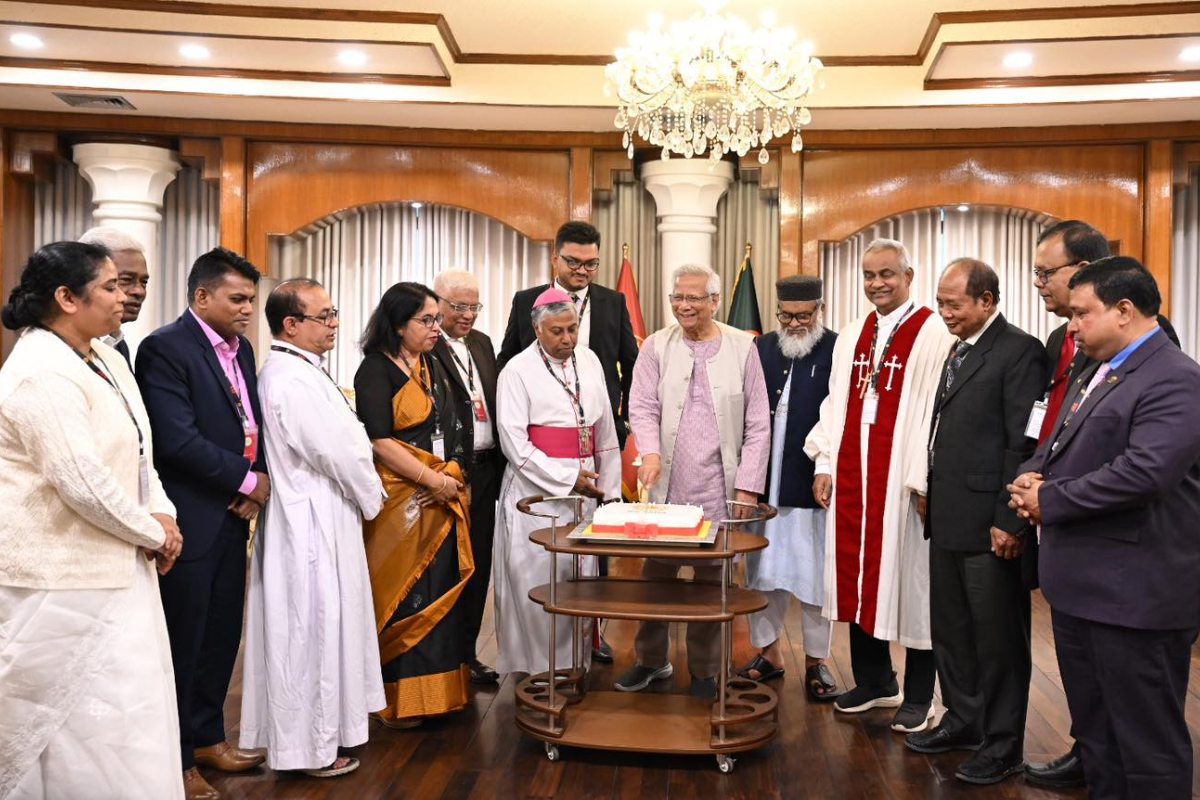 আমরা একটি সুস্থ সমাজ গড়ে তুলতে চাই: প্রধান উপদেষ্টা