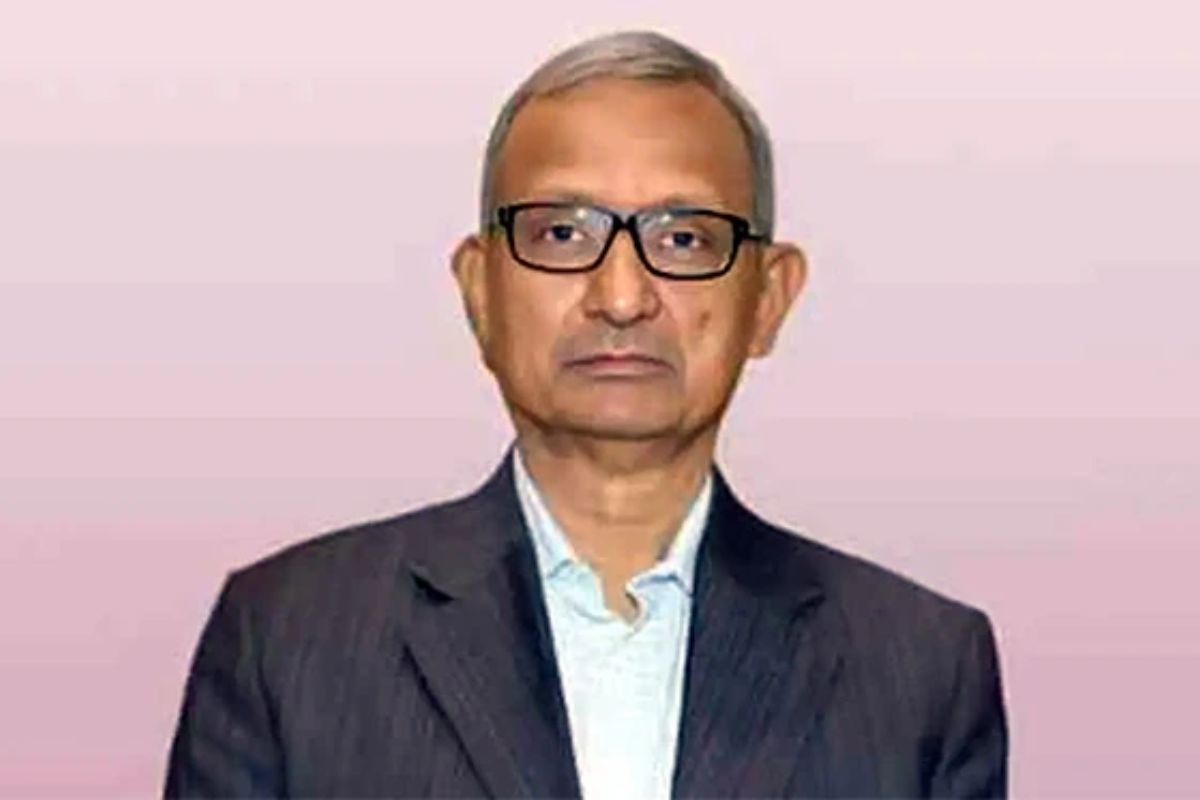 অন্তর্বর্তী সরকারের প্রশাসনে পরিবর্তন, দায়িত্ব ছাড়লেন খোদা বখশ চৌধুরী