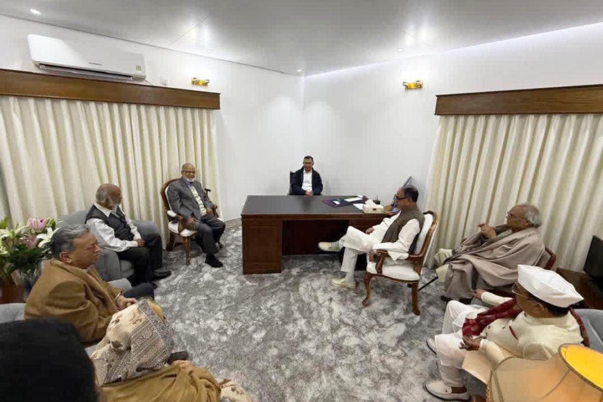 প্রথমবার গুলশানস্থ চেয়ারপারসন কার্যালয়ে তারেক রহমান