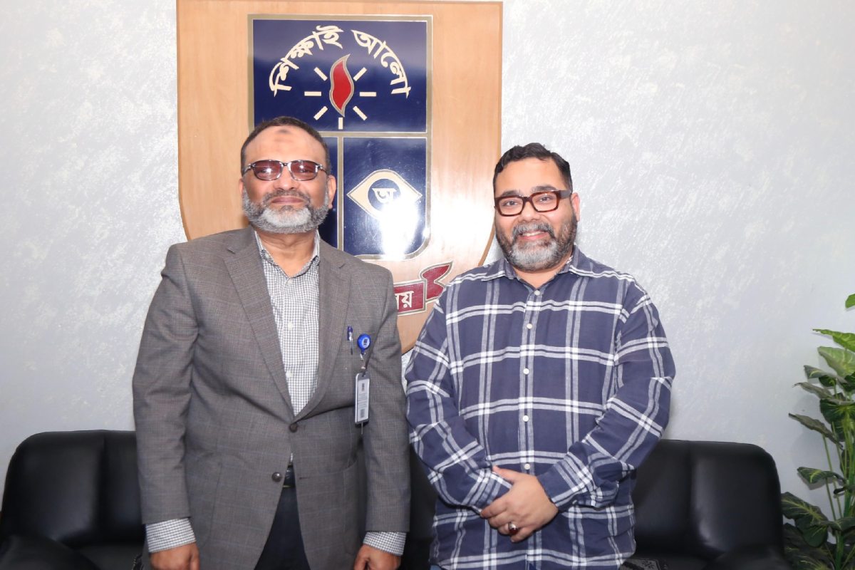 ঢাবি উপাচার্যের সঙ্গে সাউথ ওয়েলস বিশ্ববিদ্যালয়ের উপাচার্যের সাক্ষাৎ