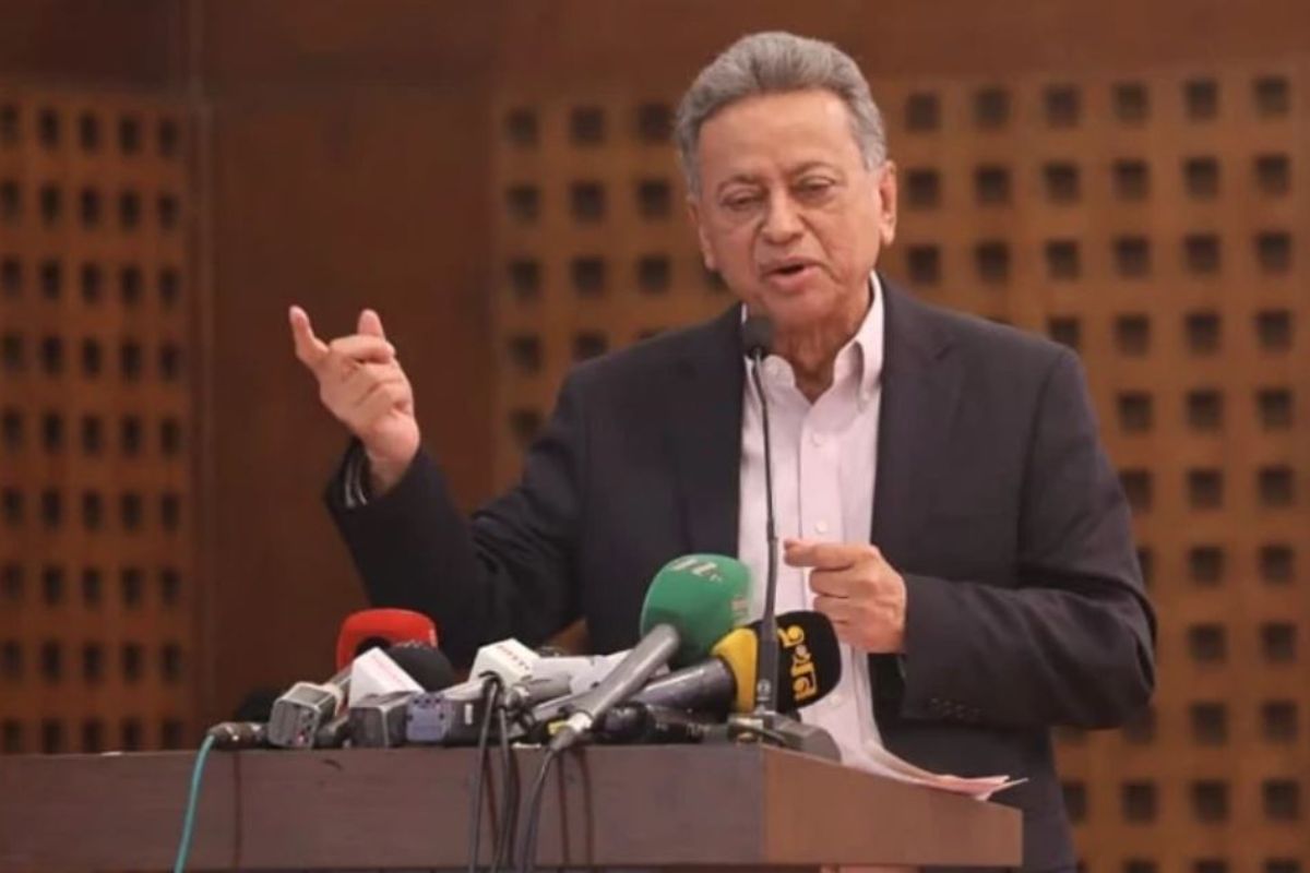 তারেক রহমান গণতন্ত্রের নতুন টর্চবেয়ারার: আমীর খসরু