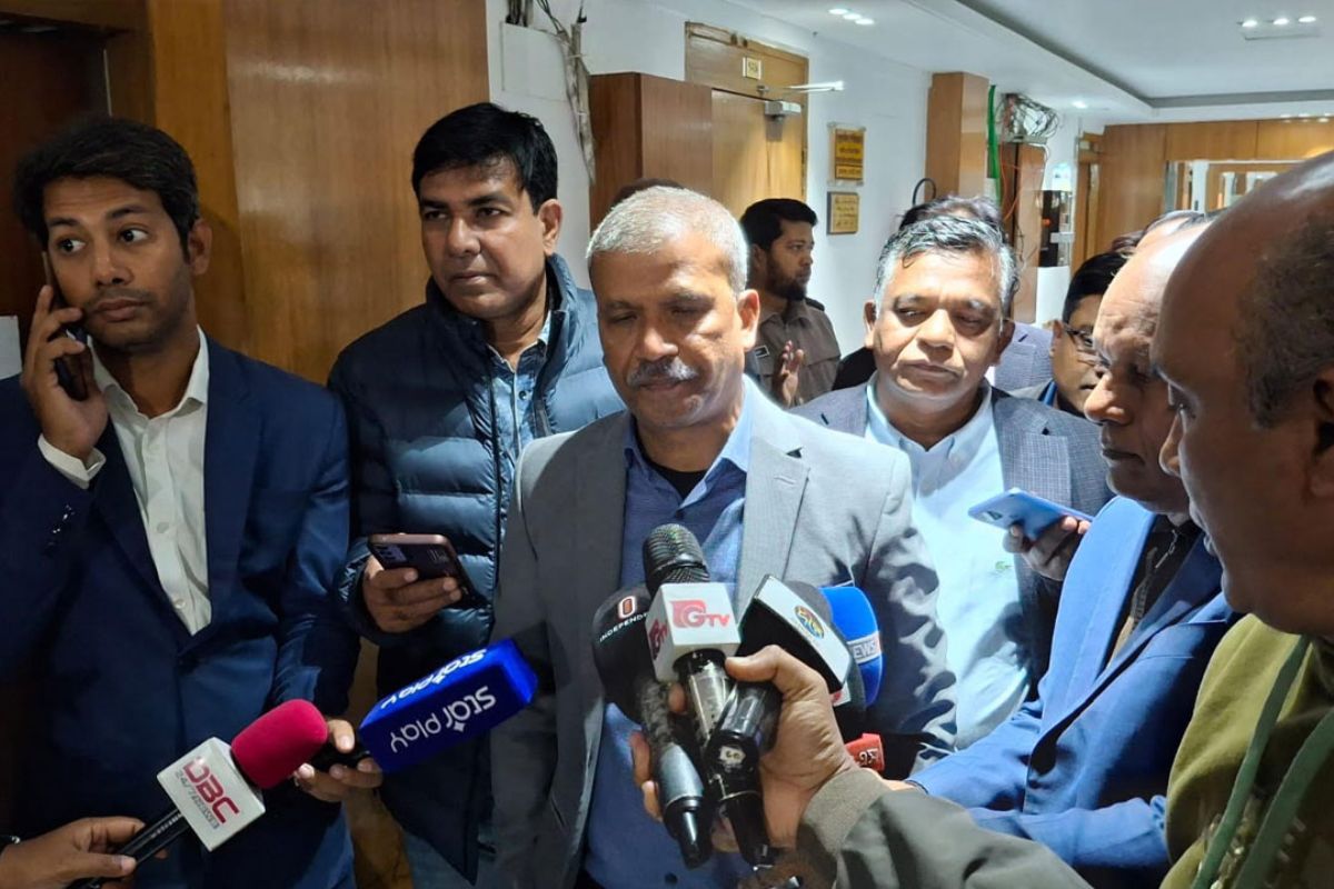 দেশের মর্যাদার প্রশ্নে কোনো আপস করা হবে না: ক্রীড়া উপদেষ্টা