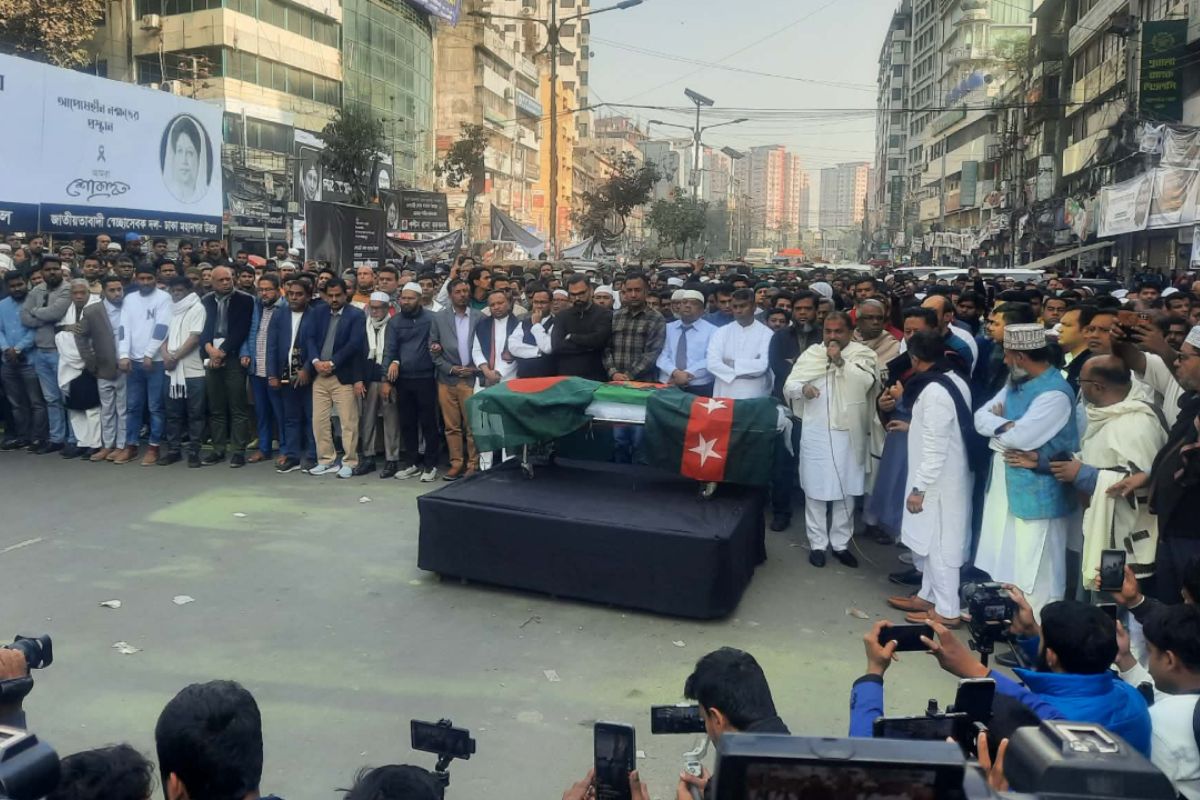 নয়াপল্টনে মুছাব্বিরের জানাজা, শোকার্ত নেতাকর্মীদের ঢল