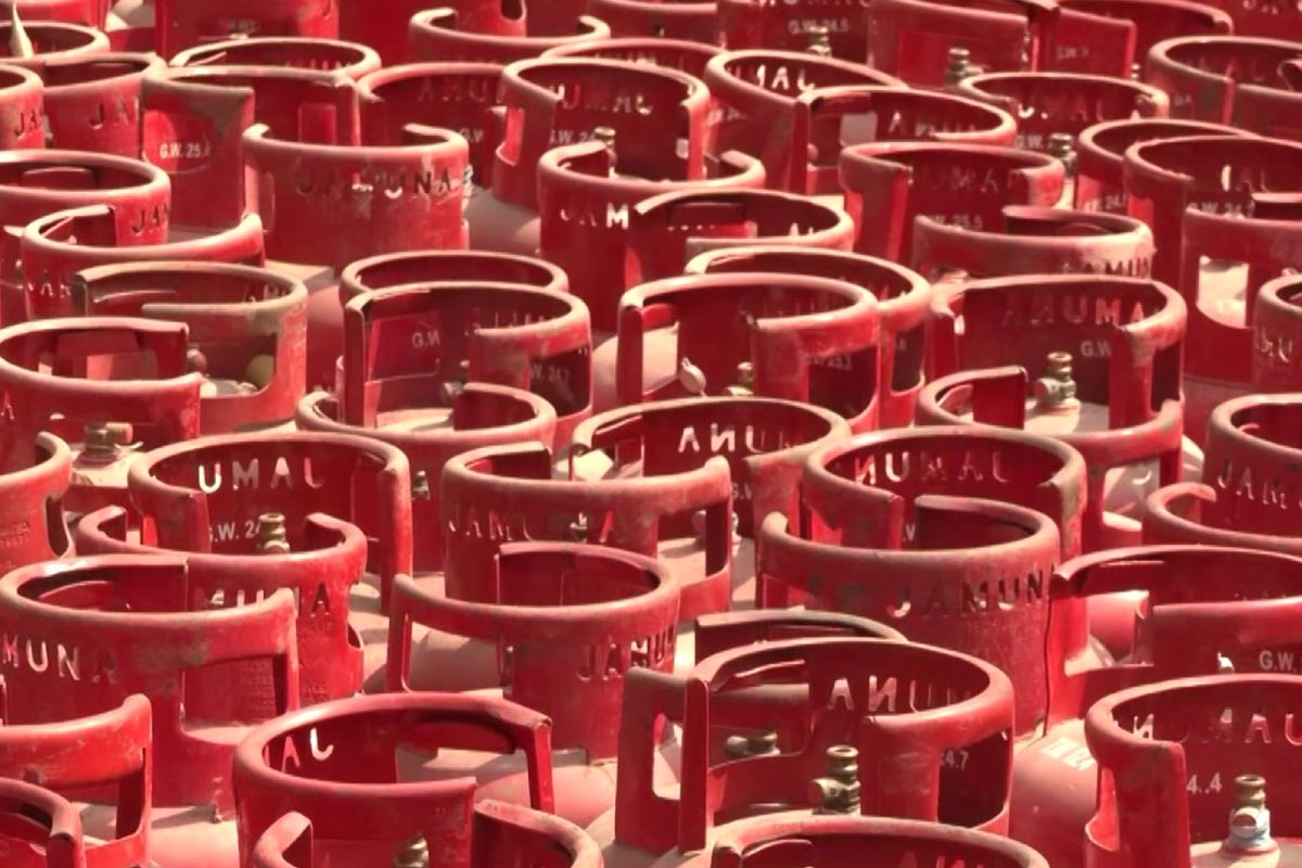 এলপিজি আমদানিতে ভ্যাট কমানোর ঘোষণা সরকারের