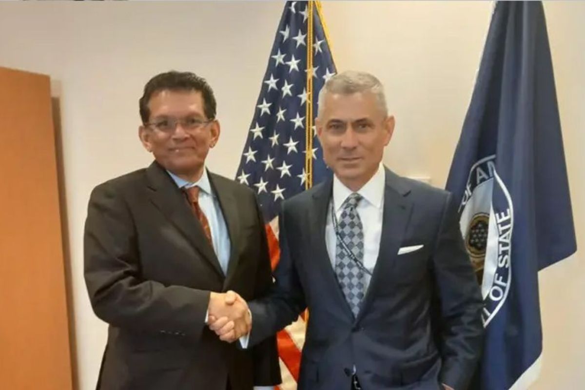 গাজায় ট্রাম্প প্রস্তাবিত বাহিনীতে যুক্ত হতে আগ্রহী বাংলাদেশ