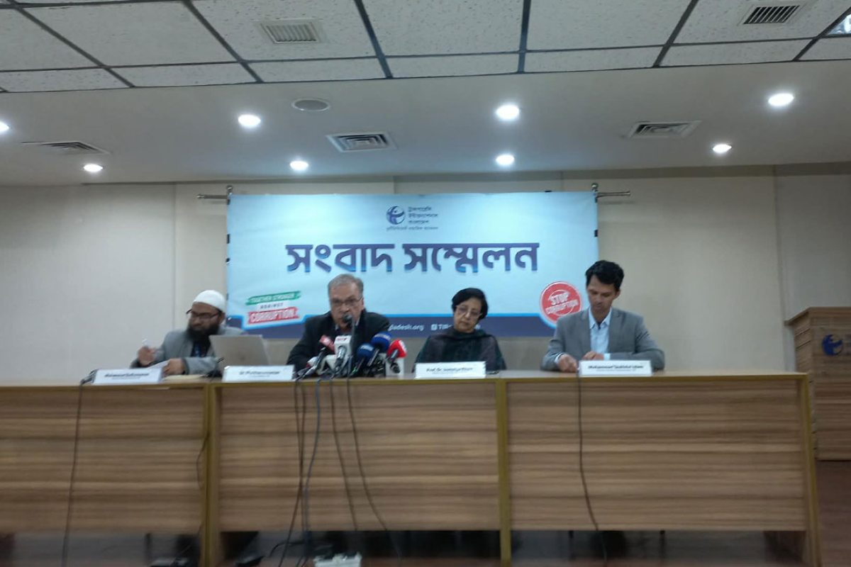 পুলিশ কমিশন অধ্যাদেশ স্বাধীনতার প্রত্যাশা চূর্ণ করেছে: টিআইবি