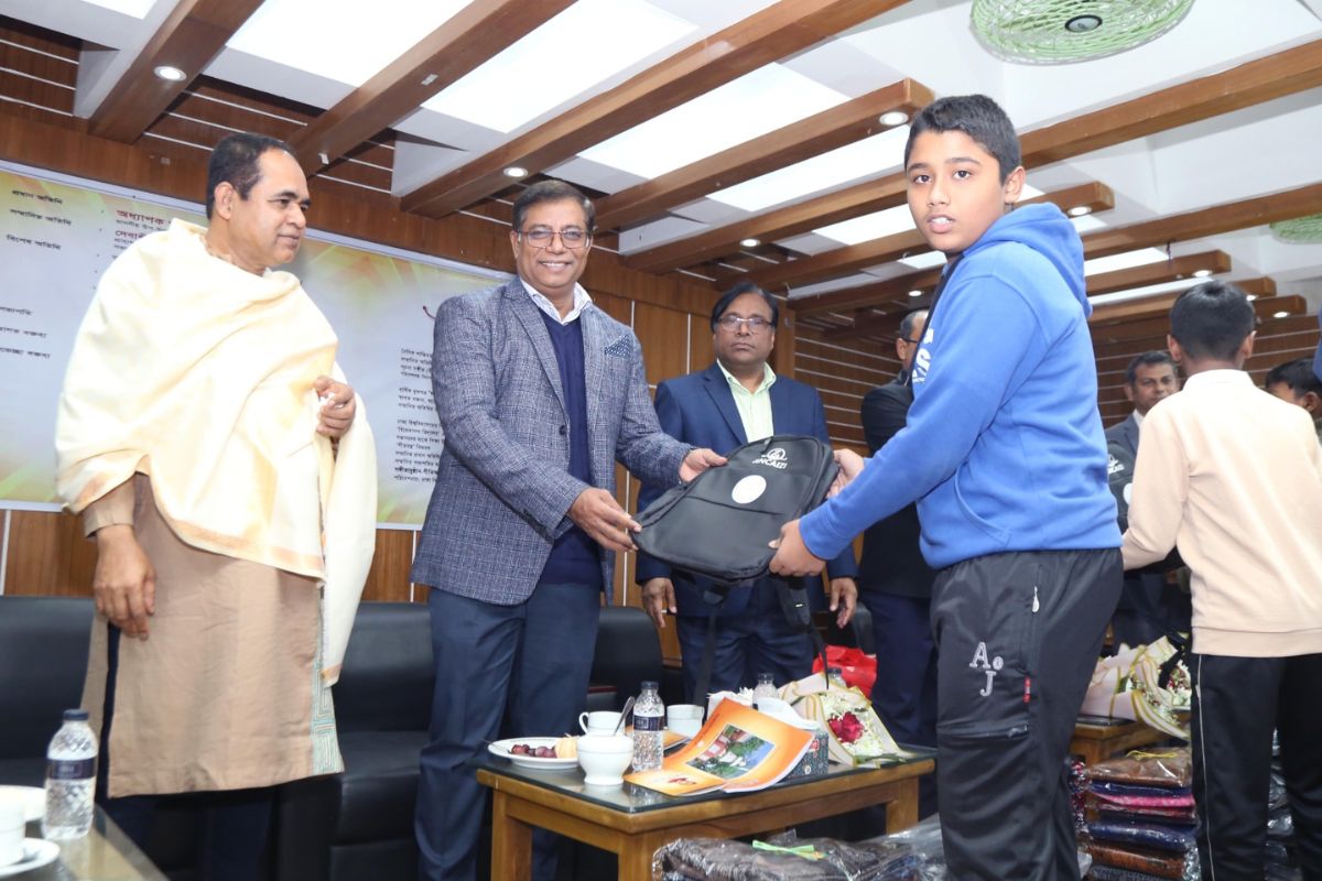 ঢাবিতে স্বামী বিবেকানন্দের ১৬৩তম জন্মোৎসব উদযাপন