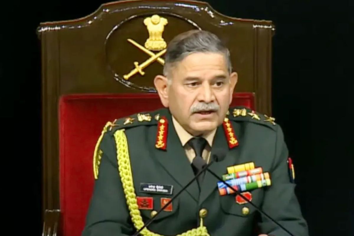 'পাকিস্তান দুঃসাহস দেখালেই সরাসরি স্থলপথে হা'মলা চালাবে ভারত'