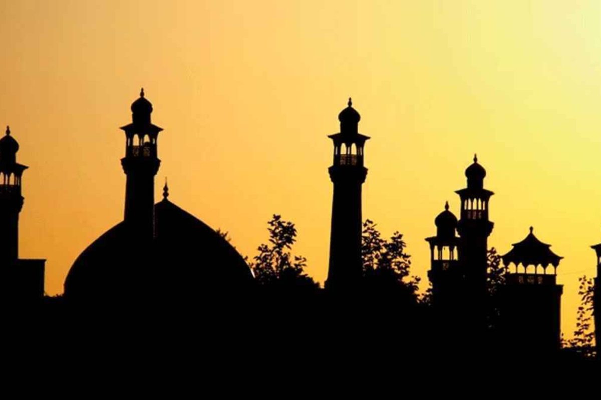 নবীজির যুগের মসজিদ: ইবাদত ও মানবিকতার মিলনক্ষেত্র