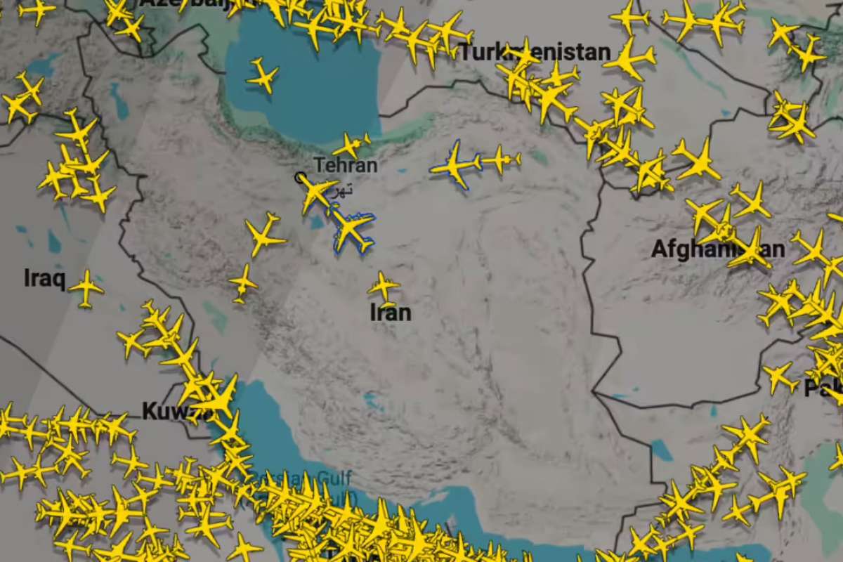 সাময়িক বন্ধের পর ইরানের আকাশপথ পুনরায় চালু