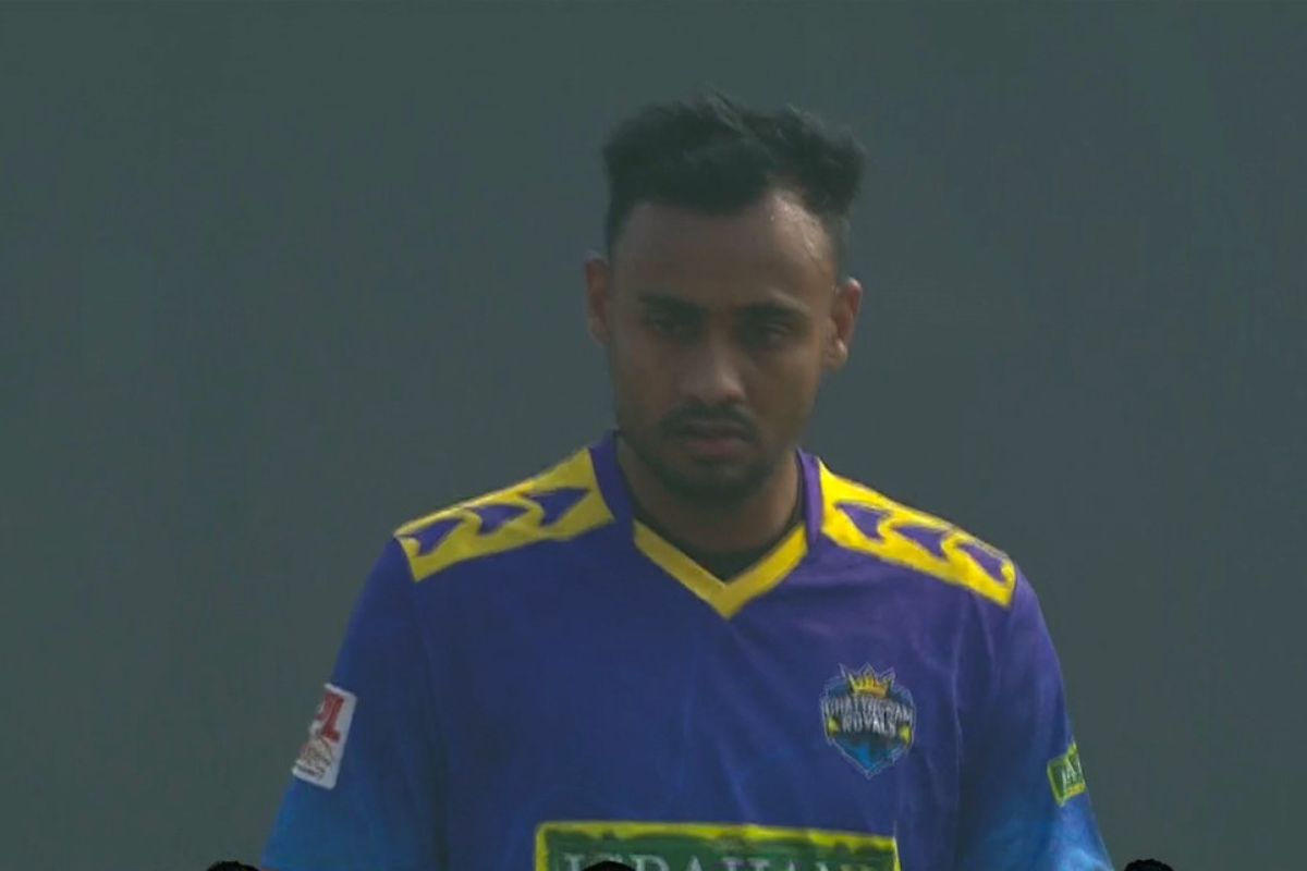 চট্টগ্রাম রয়্যালস বনাম নোয়াখালী এক্সপ্রেস: রোমাঞ্চকর ম্যাচটি চলছে-দেখুন সরাসরি (LIVE)
