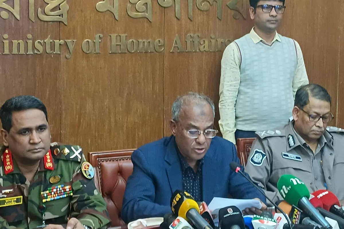 নির্বাচনে ৪২৮টি ড্রোন ব্যবহার করে নজরদারি চালানো হবে: স্বরাষ্ট্র উপদেষ্টা