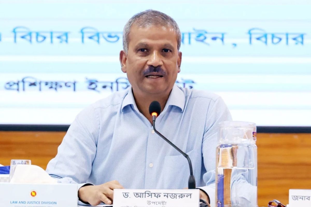 ক্রিকেটারদের সঙ্গে বৈঠকে বসছেন আসিফ নজরুল