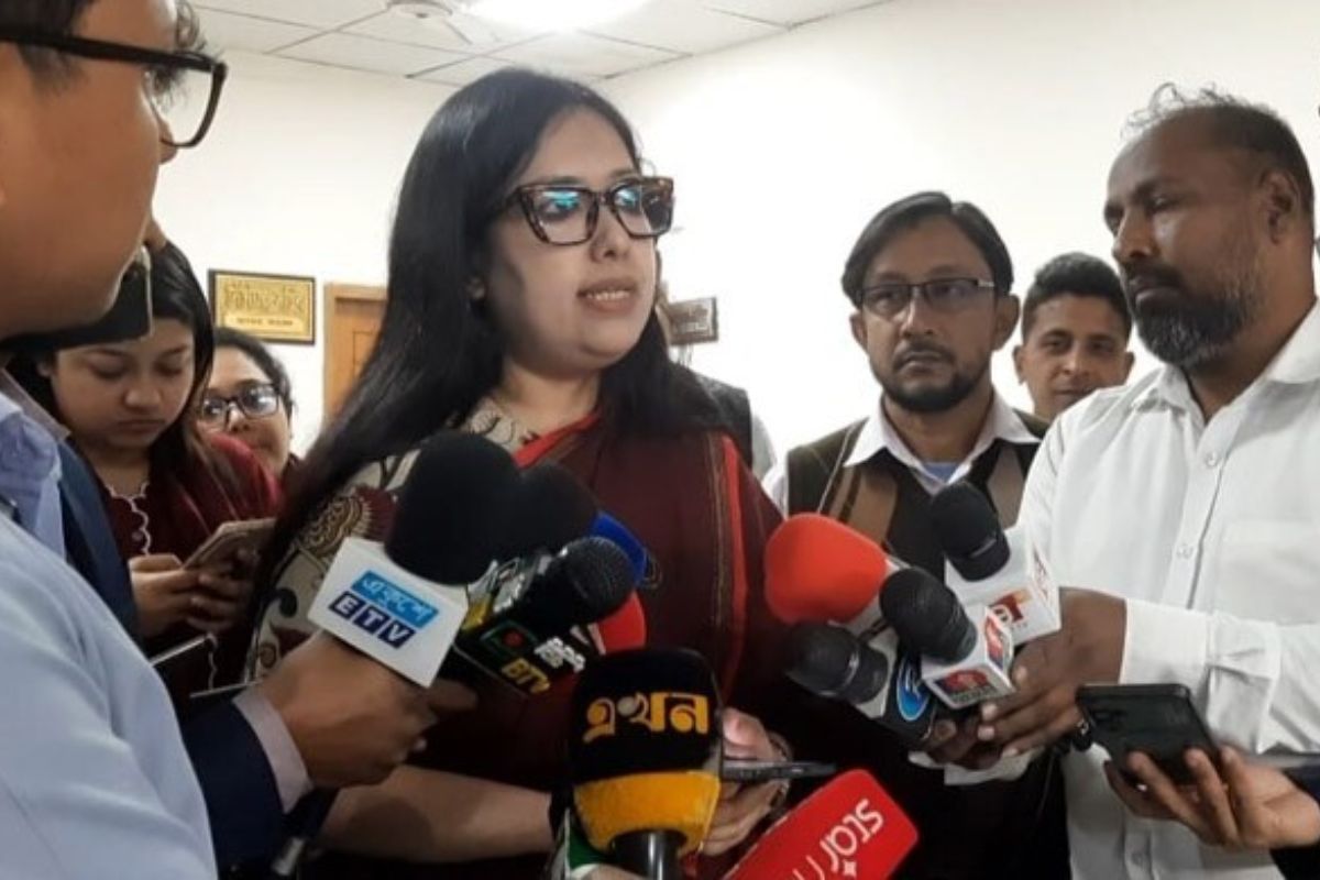 মানহানির অভিযোগ নিয়ে ইসিতে রুমিন ফারহানা