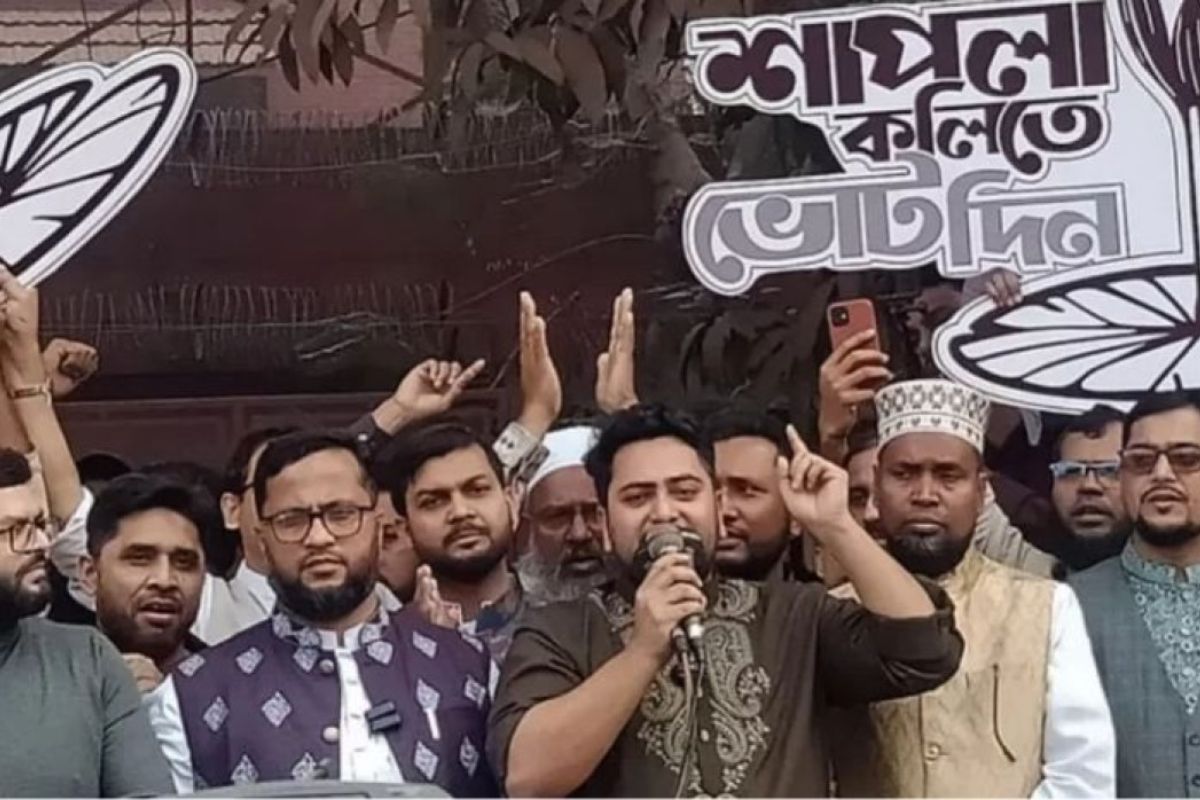 জনসমর্থনে ভীত হয়ে একটি পক্ষ বিভ্রান্তি ছড়াচ্ছে: নাহিদ ইসলাম