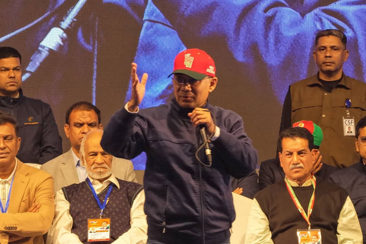 'মুনাফেক ও ধোঁকাবাজদের হাত থেকে দেশকে রক্ষা করতে হবে'