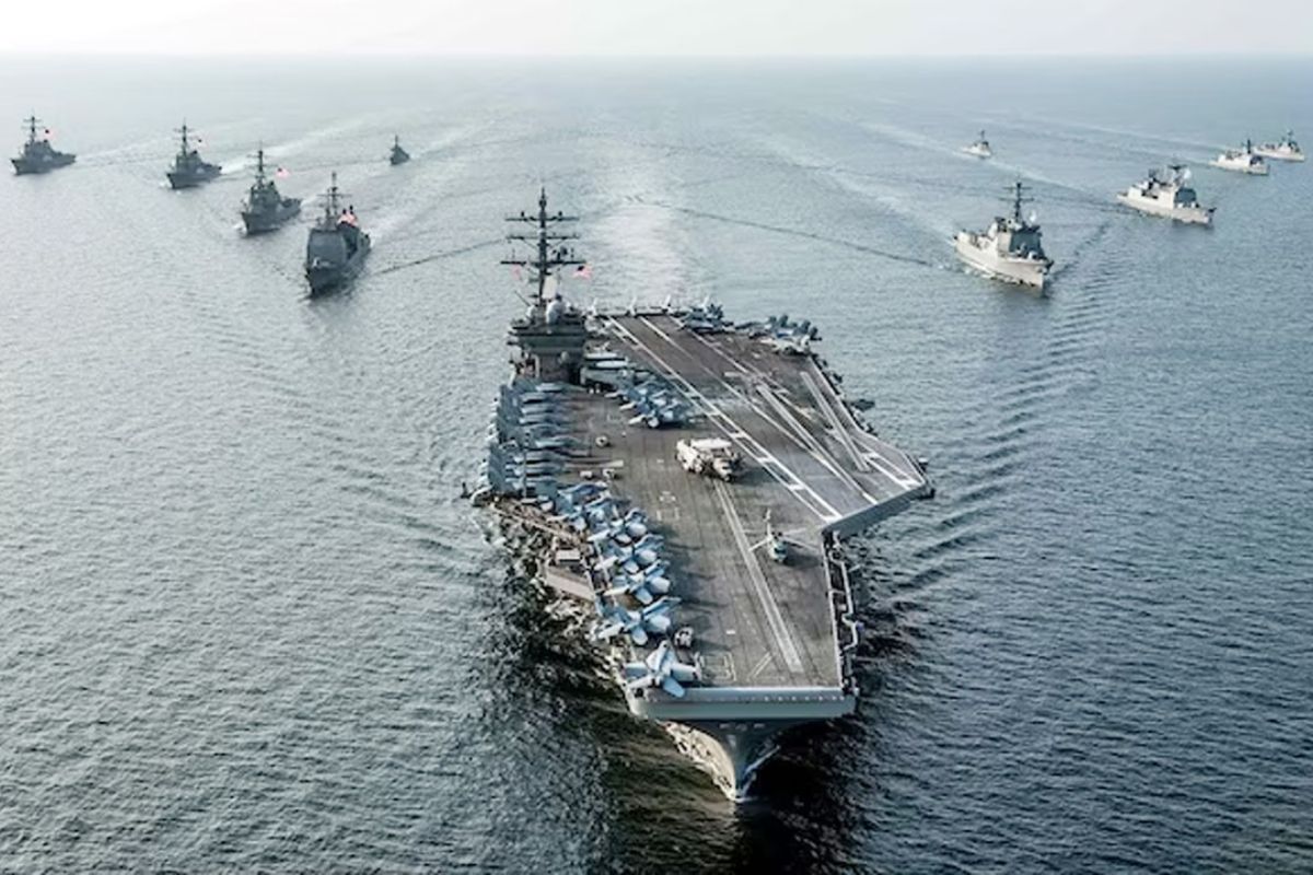 ইরানের উদ্দেশে যুদ্ধজাহাজের বিশাল বহর পাঠালেন ট্রাম্প