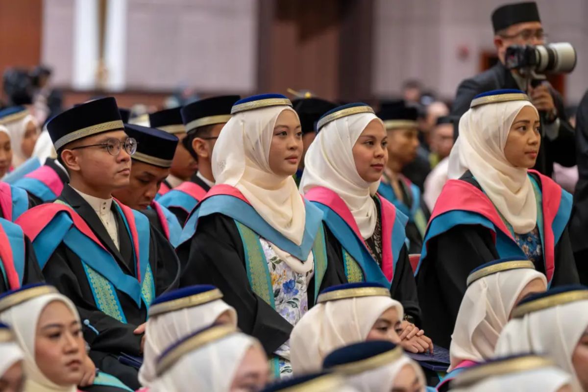 টিউশন ফি মওকুফ ও মাসিক ভাতাসহ ব্রুনাই বিশ্ববিদ্যালয়ের স্কলারশিপ