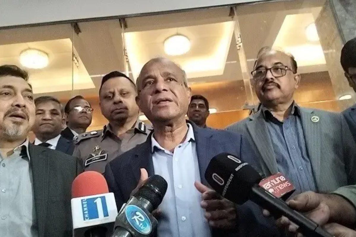 ব্যালট বক্স ছিনতাইয়ের ঘটনা ঘটলে কেউ রক্ষা পাবে না: স্বরাষ্ট্র উপদেষ্টা