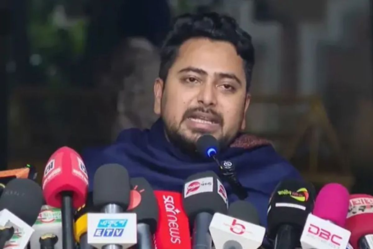 একটি কার্ডেই সব সুবিধা দেওয়ার প্রতিশ্রুতি নাহিদ ইসলামের