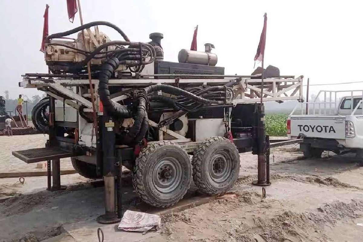 ছয় দশক পর পীরগঞ্জে লোহার খনিতে কূপ খনন