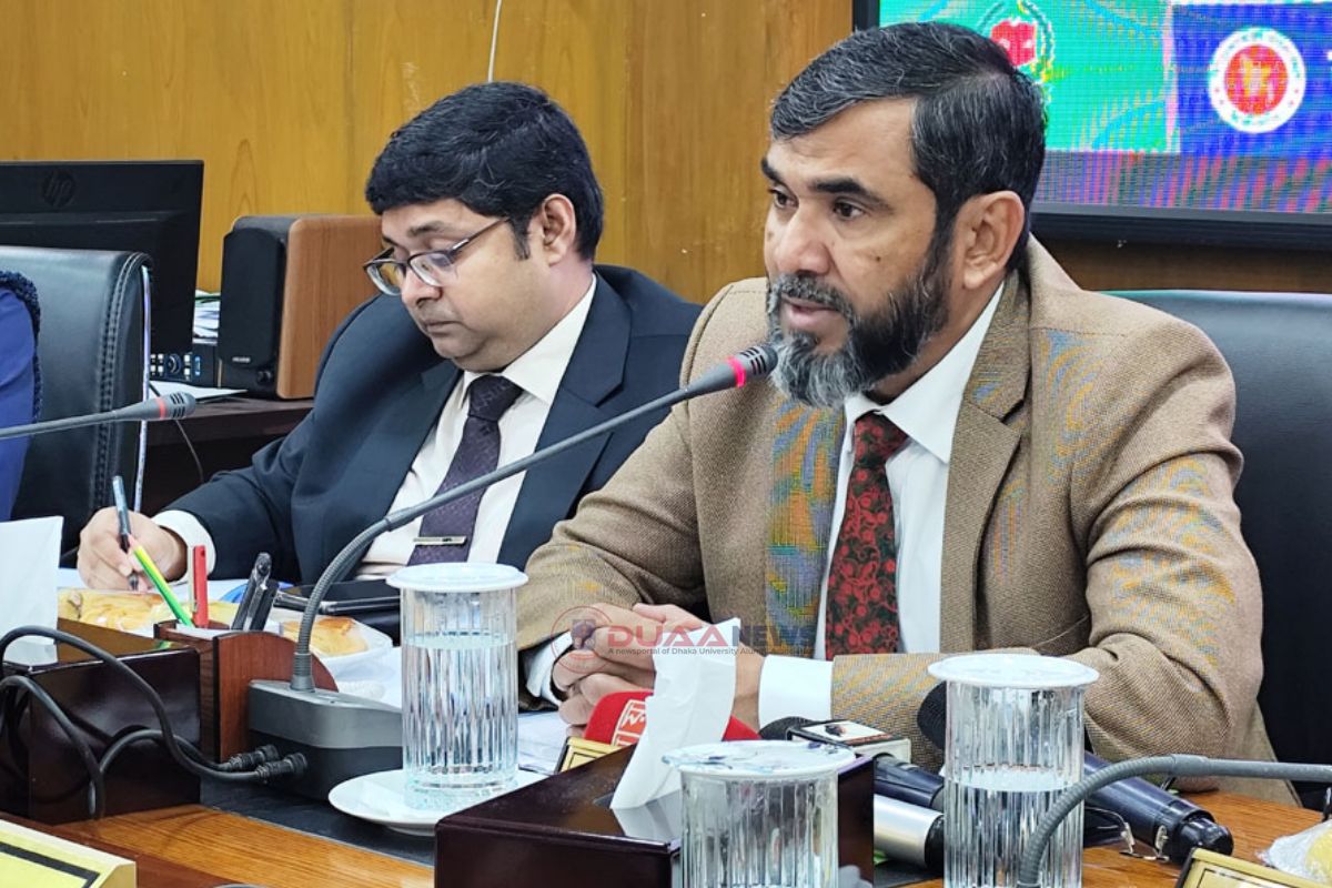 প্রশাসনের নিরপেক্ষতা নিশ্চিত করতে কঠোর বার্তা ইসির