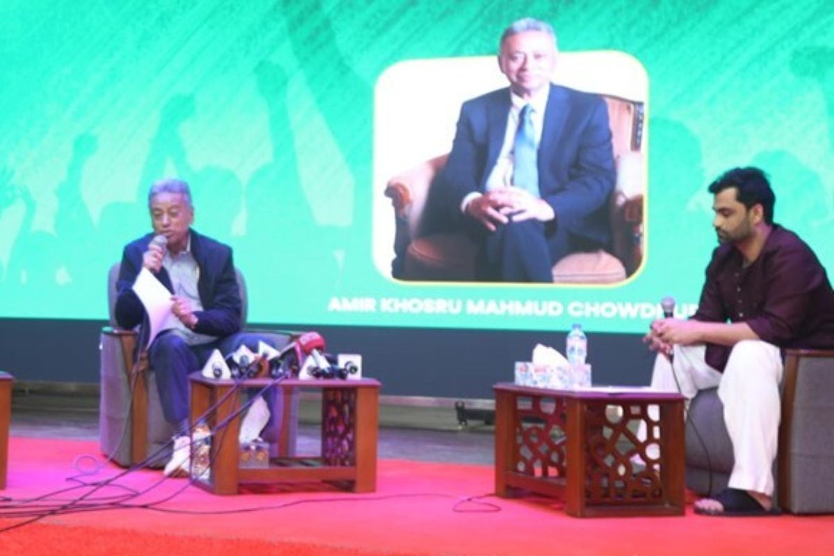 বিএনপি রাজনীতিতে জবাবদিহিতাকে গুরুত্ব দিতে চায়: আমীর খসরু