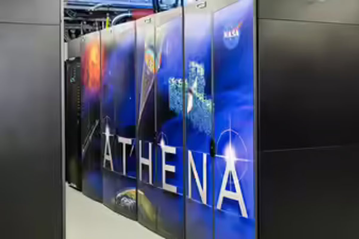 একদিনে ৫০০ বছরের কাজ করা যায় যে কম্পিউটারে