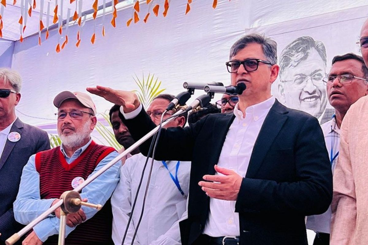 মুক্তিযোদ্ধাদের ঢাল হিসেবে ব্যবহার করছে জামায়াত: সালাহউদ্দিন আহমদ