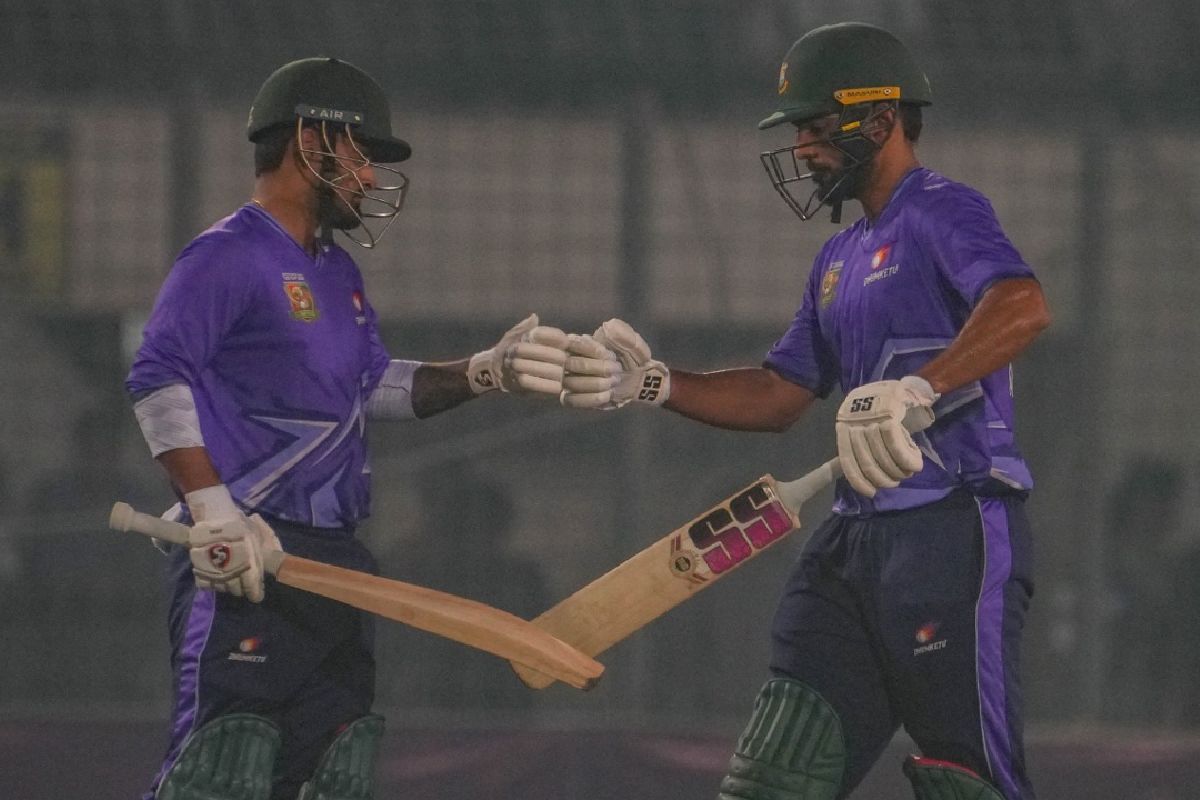 লিটন-সাইফের দাপটে উদ্বোধনী ম্যাচেই ধূমকেতুর জয়