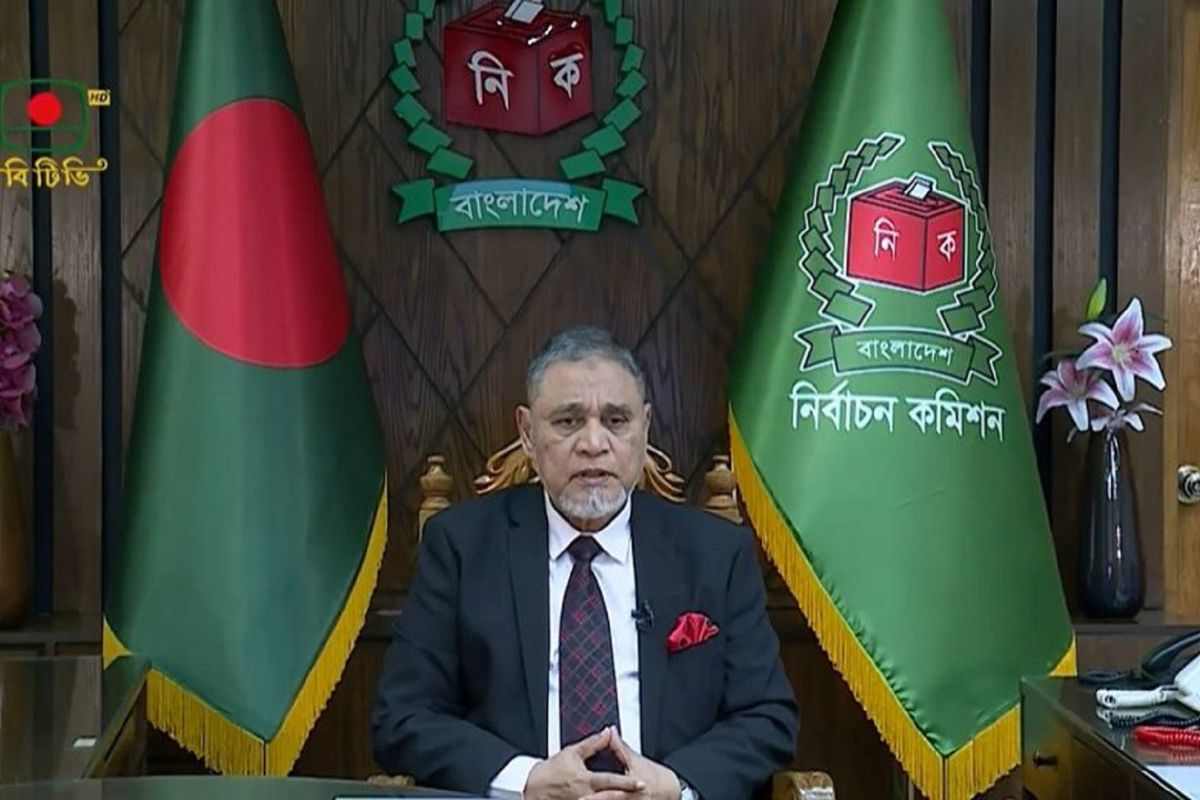 
আজ জাতির উদ্দেশে ভাষণ দেবেন সিইসি 