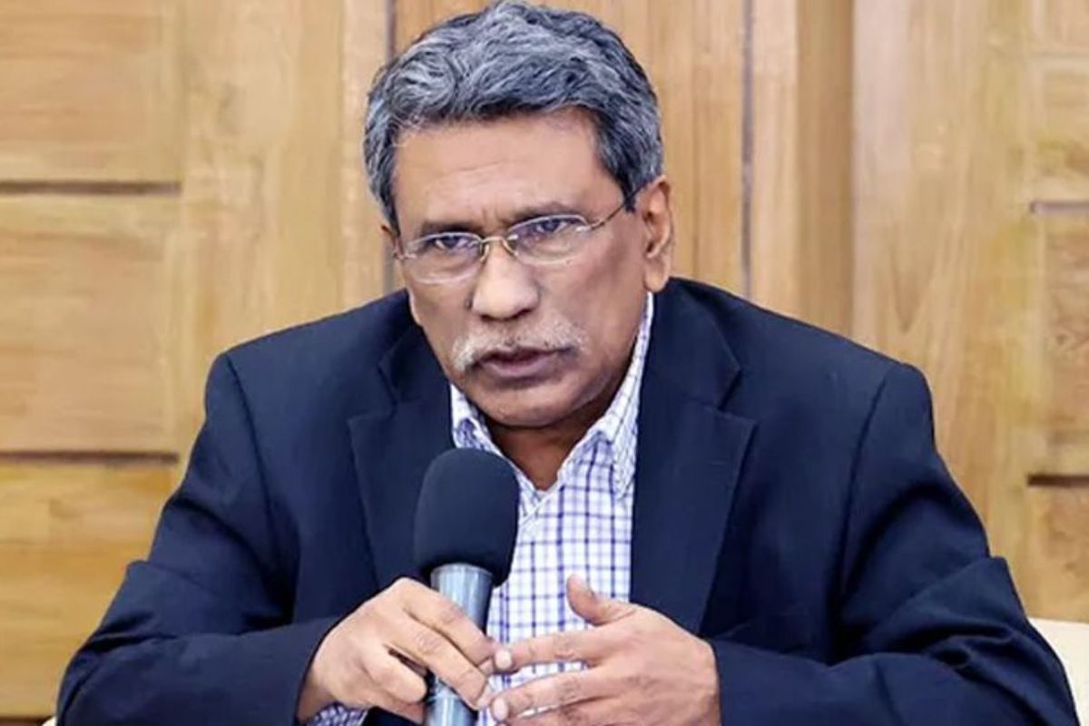 দুই বিষয়ে শপথ নেবেন নবনির্বাচিত সংসদ সদস্যরা: আলী রীয়াজ