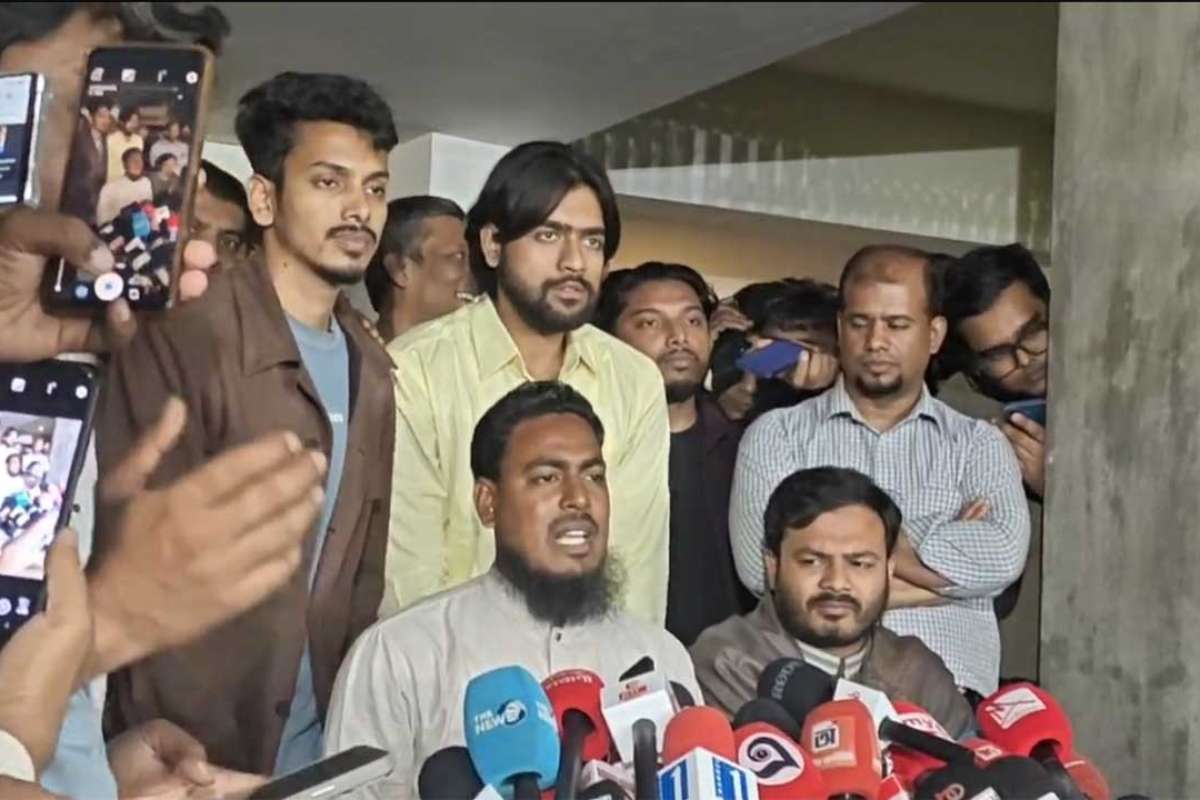 নির্বাচনের পর সৌজন্যমূলক বৈঠক বাংলাদেশে নতুন আভাস
