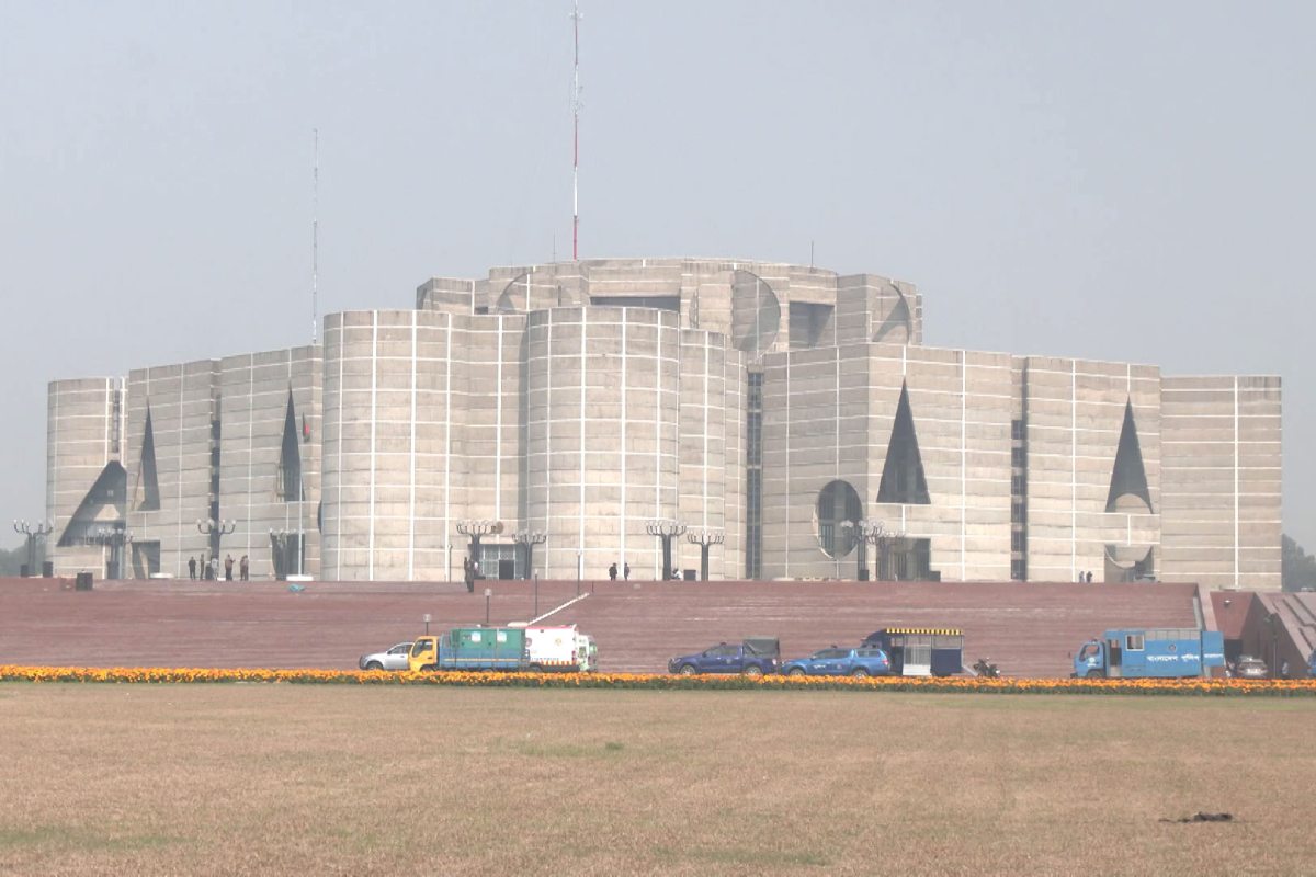 নতুন সরকারের শপথ ঘিরে ১৫ হাজার সদস্যের চার স্তরের নিরাপত্তা
